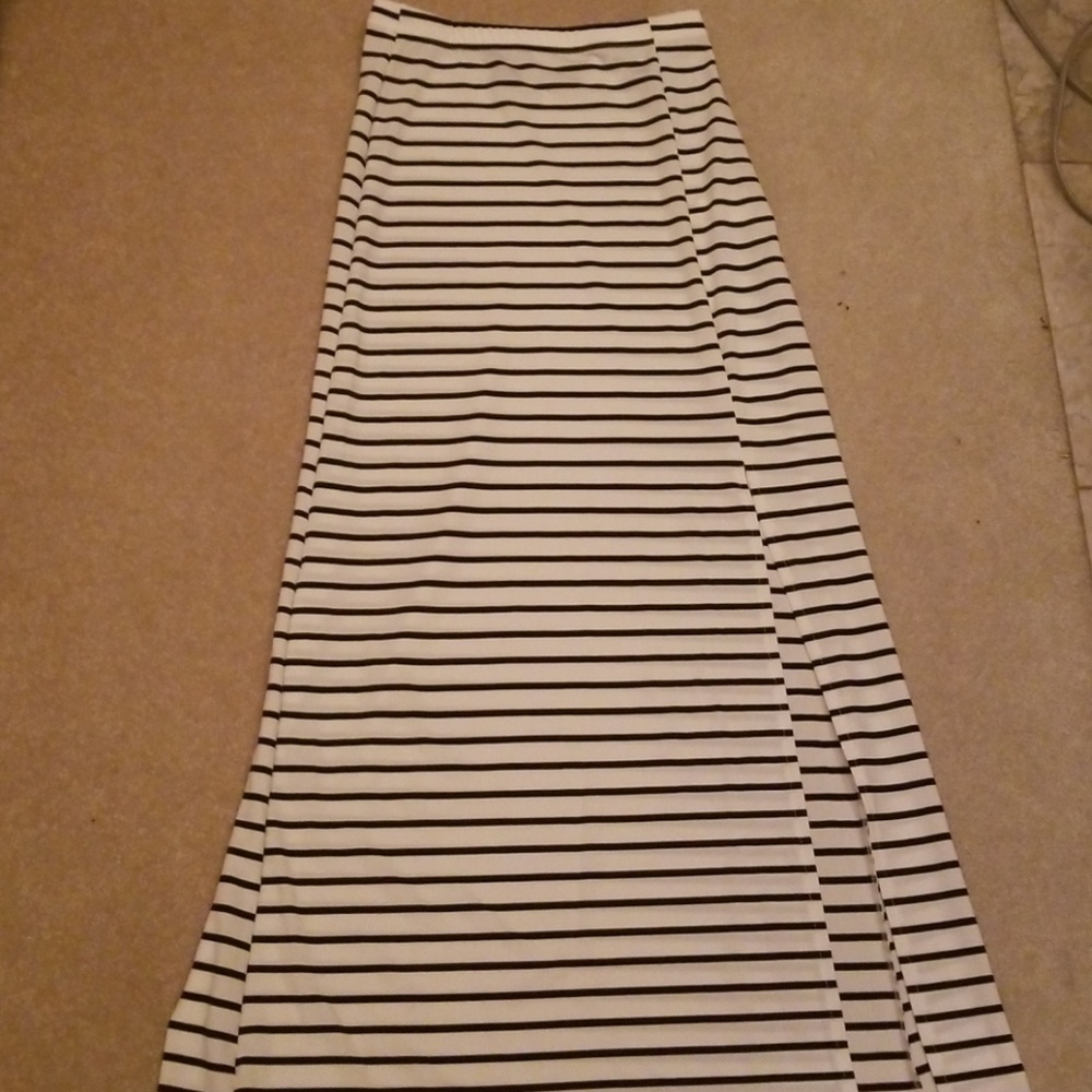 Striped maxi skirt